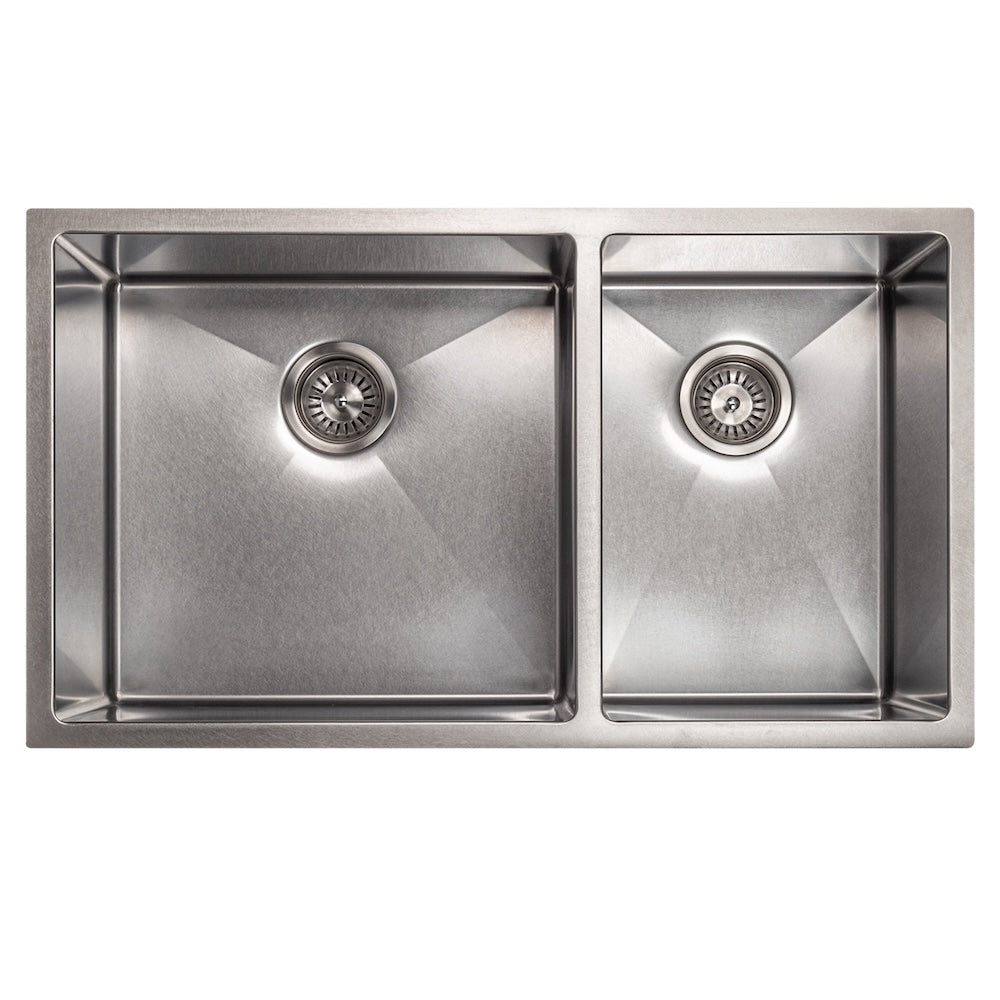 ZLINE 33 in. Chamonix Undermount Double Bowl Kitchen Sink with Bottom Grid (SR60D-33) 