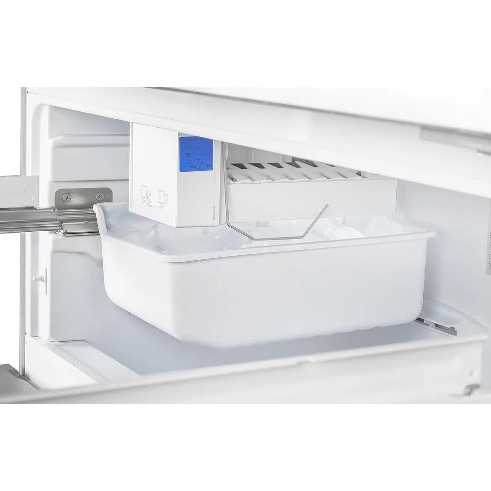Internal ice maker in Forno fridge.