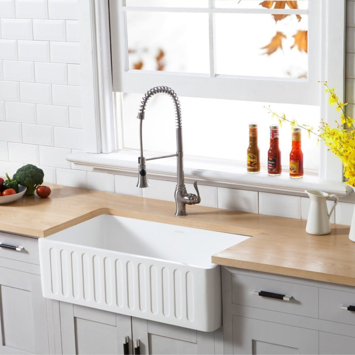 Kingston Brass 33 in. Solid Surface Matte Stone Apron Front Farmhouse Single Bowl Kitchen Sink, Matte White 