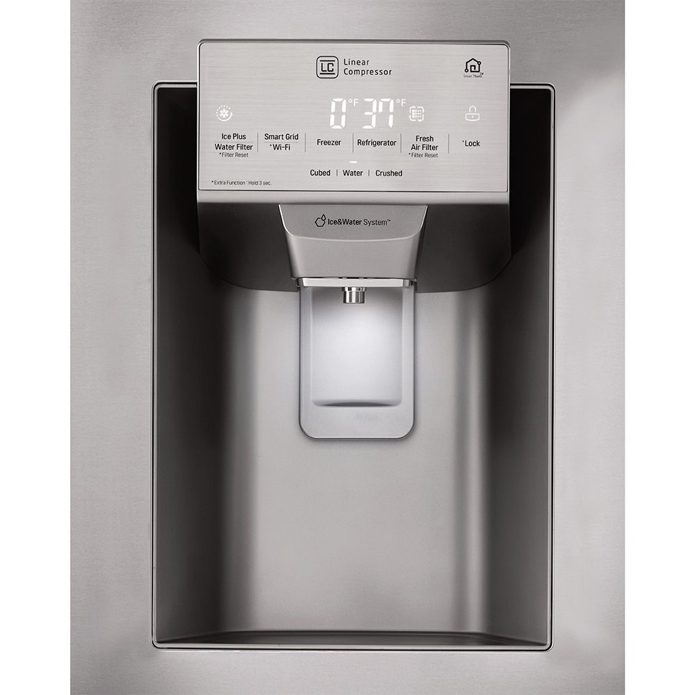 Refrigerator water dispenser