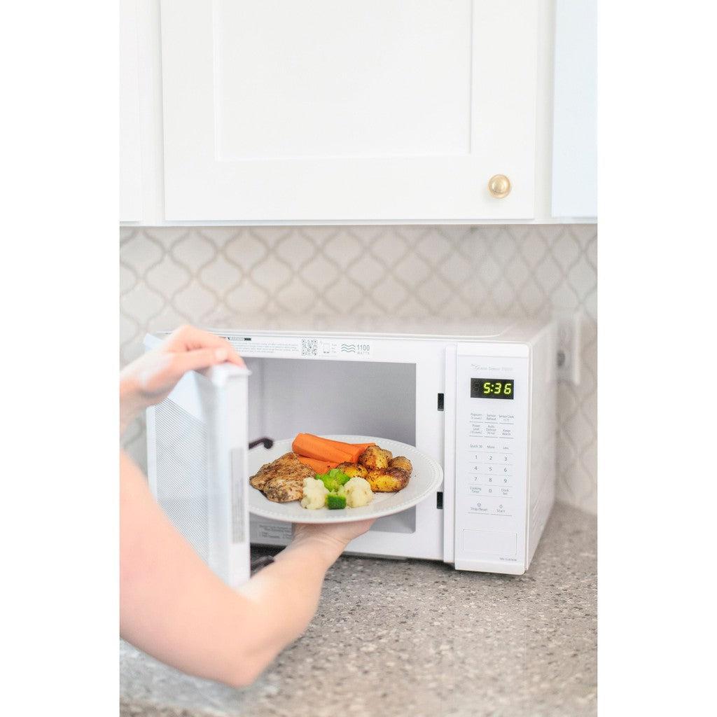 Panasonic Genius Sensor Countertop Microwave Oven White (NNSU656W)