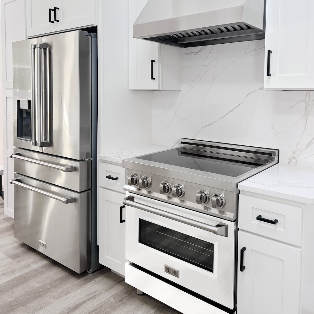 ZLINE 30 in. 4.0 cu. ft. Induction Range with a 4 Element Stove and Electric Oven in White Matte (RAIND-WM-30)