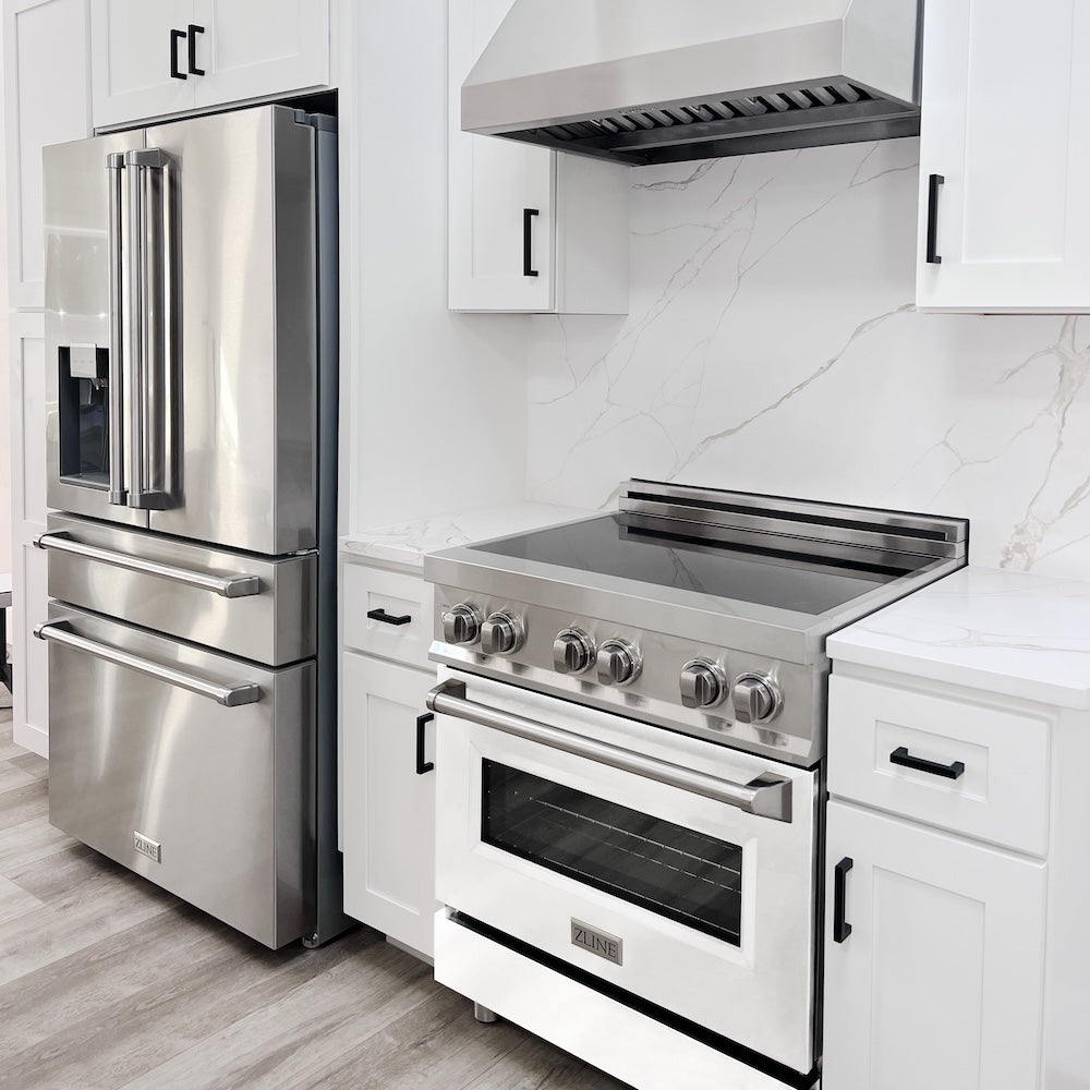 ZLINE 30 in. 4.0 cu. ft. Legacy Induction Range with 4 Element Cooktop and Electric Oven in Stainless Steel and White Matte Door, Open Box-Good Condition
