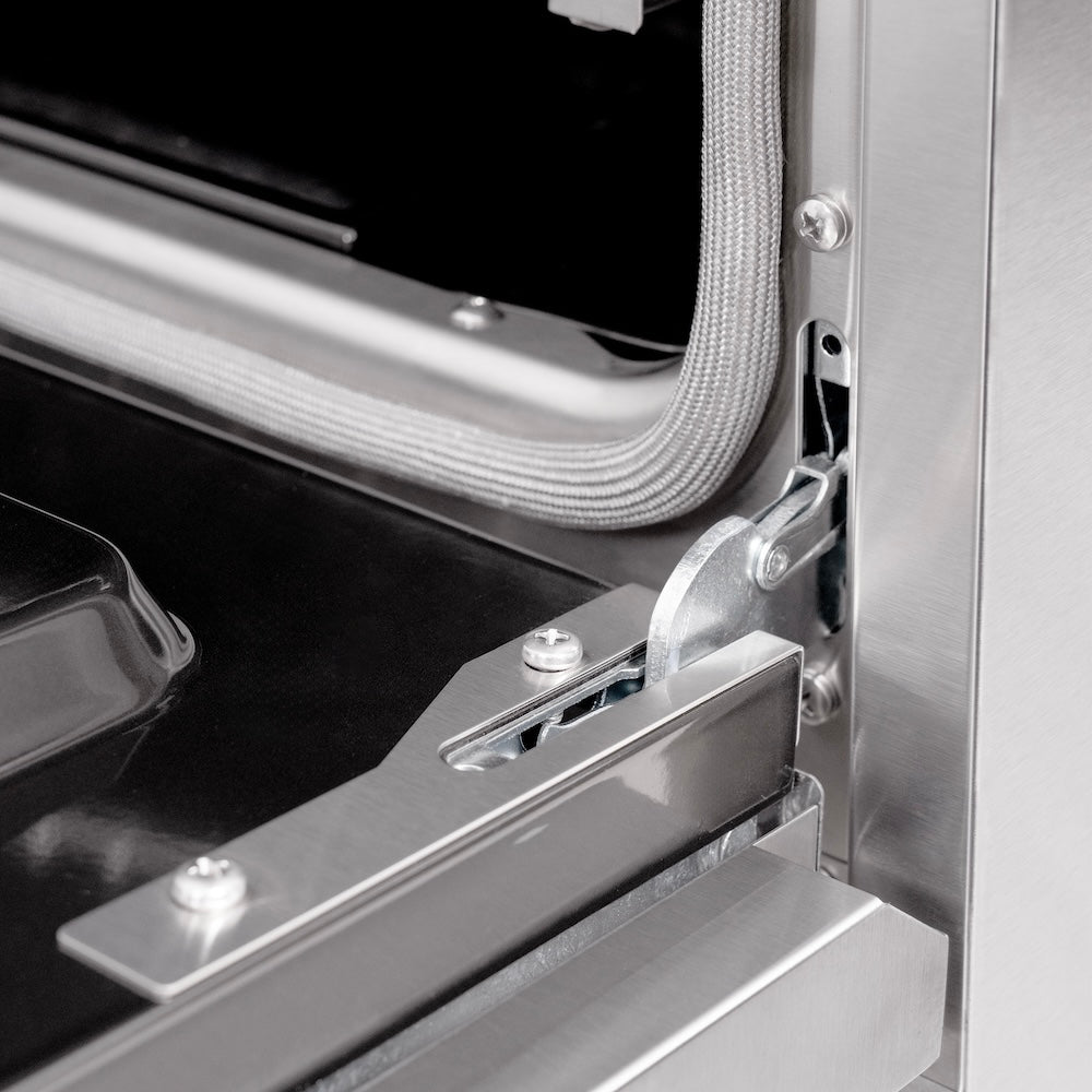 ZLINE 48 in. 6.7 cu. ft. Classic Double Oven Dual Fuel Range with 8 Burner Gas Cooktop in Stainless Steel (CDR48) close-up detail, StayPut oven door hinges.