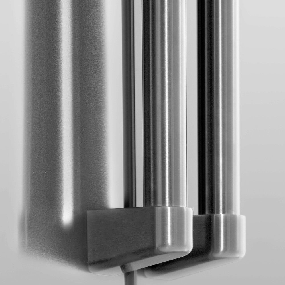 Stainless steel refrigerator handles.