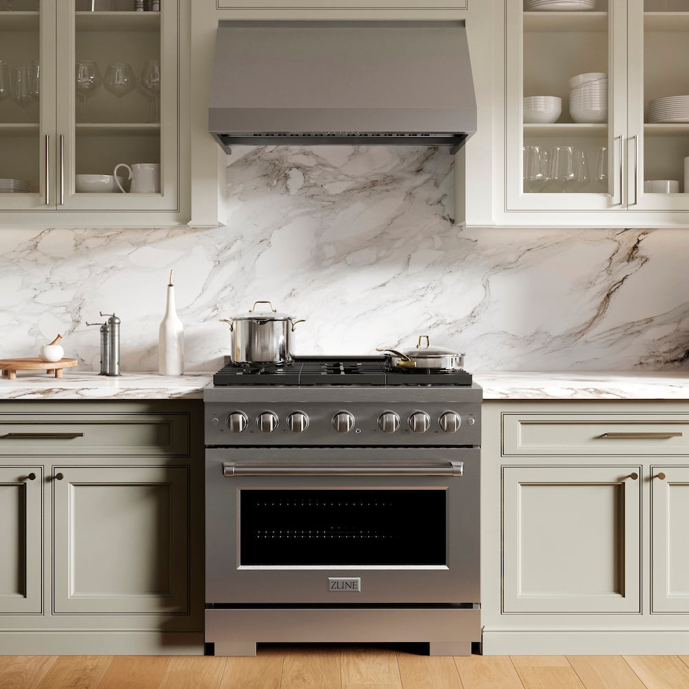 ZLINE 36 in. 5.2 cu. ft. Paramount Gas Range with 6 Burner Cooktop and Convection Gas Oven in Stainless Steel, Open Box-Excellent Condition