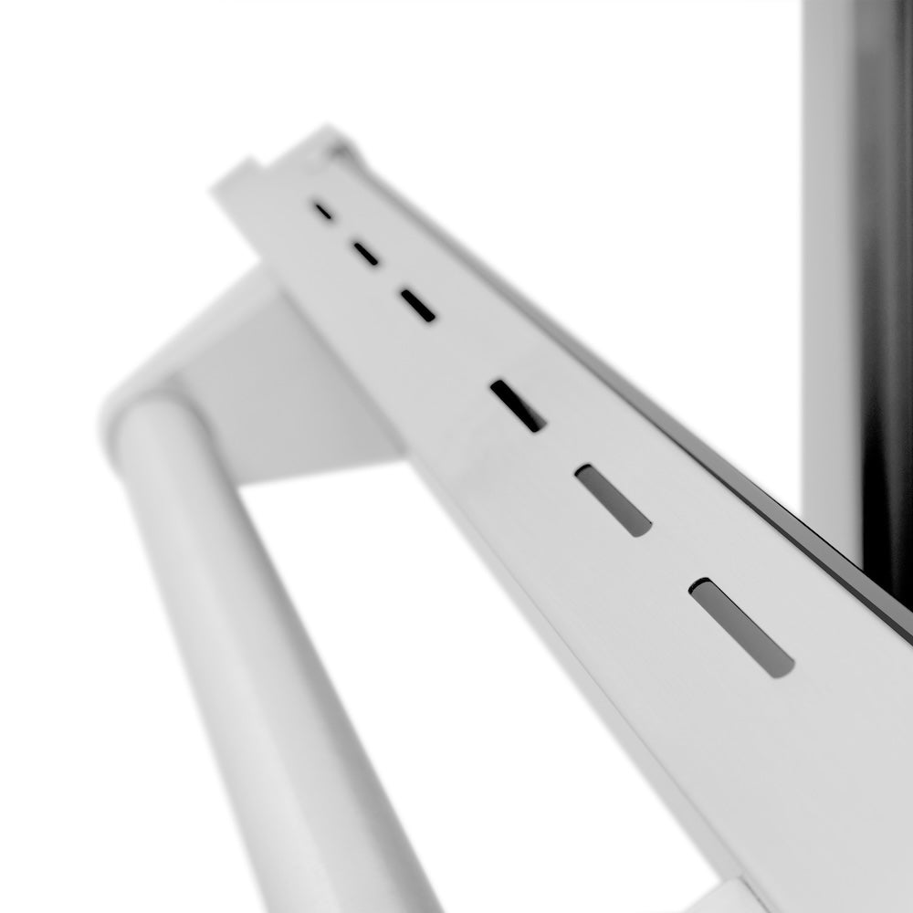 ZLINE 36 in. 4.6 cu. ft. Legacy Dual Fuel Range with 6 Burner Gas Cooktop and Electric Convection Oven in Stainless Steel (RA36) oven door and handle from side.