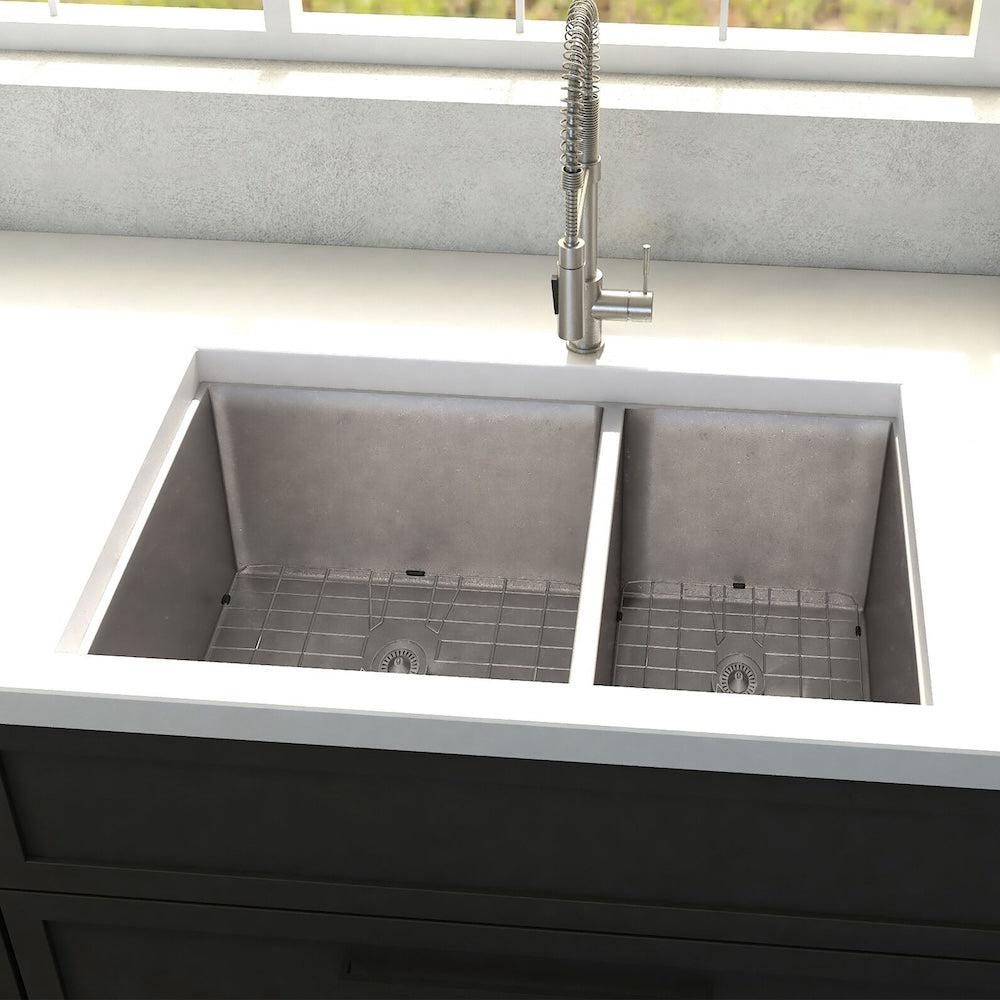 ZLINE 33 in. Chamonix Undermount Double Bowl Kitchen Sink with Bottom Grid (SR60D-33) 