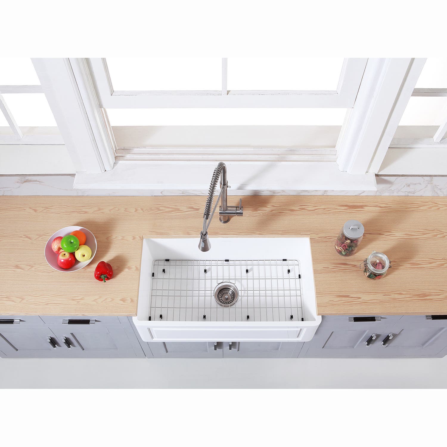 Kingston Brass 33 in. Farmhouse Kitchen Sink with Strainer and Grid, Matte White (KGKFA331810LD)
