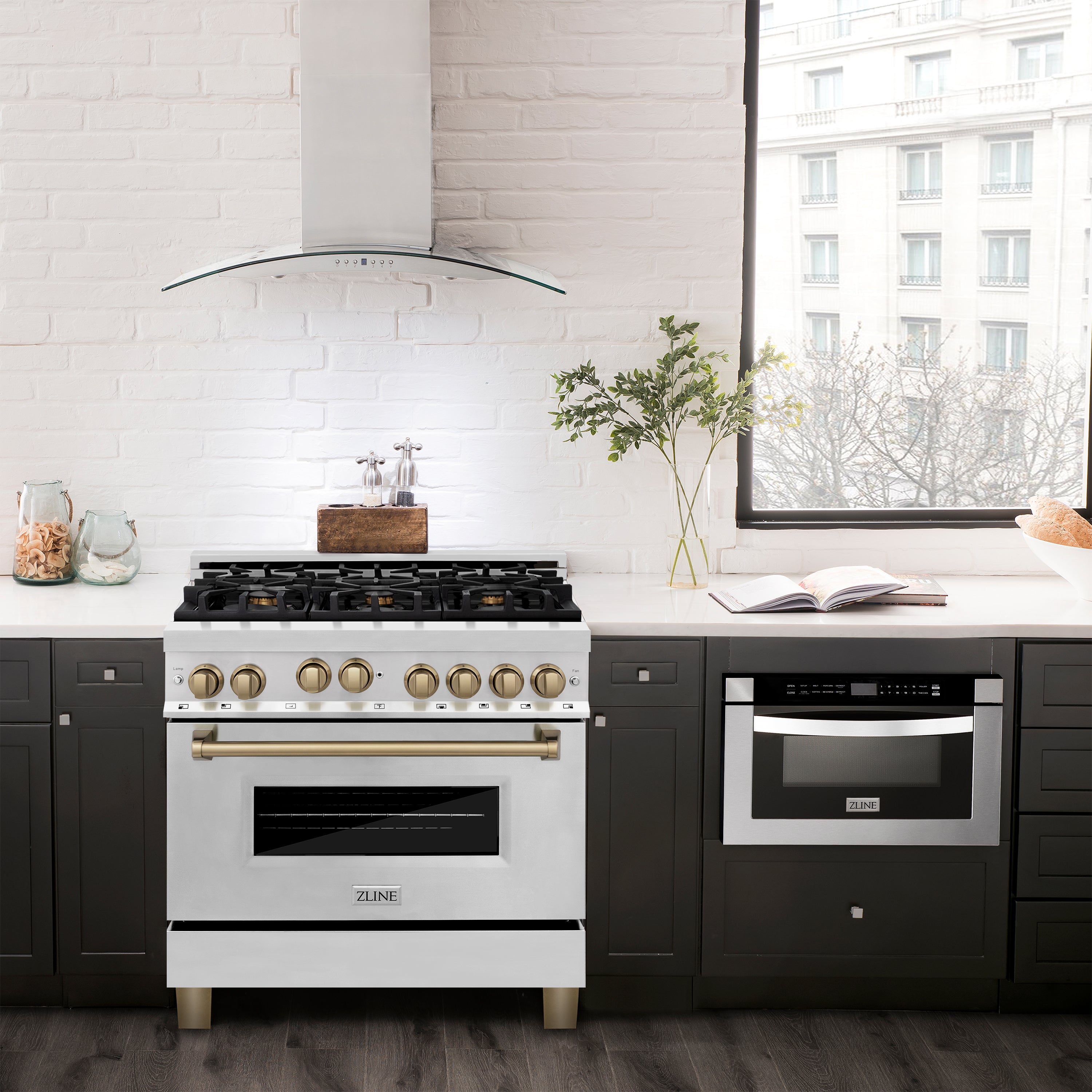 ZLINE Autograph Edition 36 in. 4.6 cu. ft. Range with Gas Stove and Gas Oven in Stainless Steel with Accents (RGZ-36)
