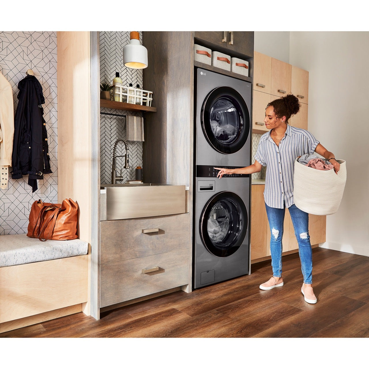 LG WashTower Single Front Load Unit with Center Control, 4.5-Cu. Ft. Washer and 7.4-Cu. Ft. Electric Dryer in Graphite (WKE100HVA)